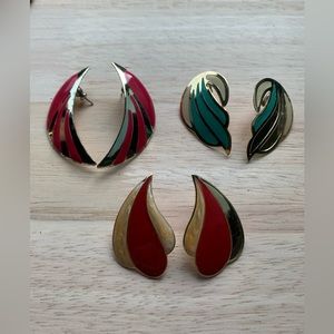 Vintage Earrings Gold Tone And Enamel Costume Jewelry lot of 3 READ. Good
